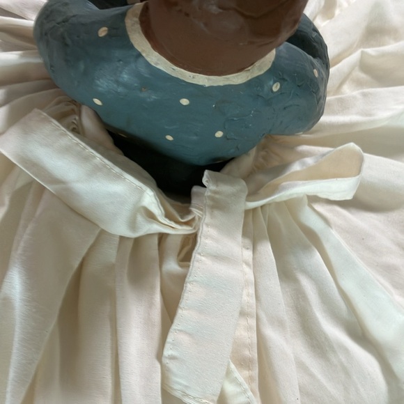 VINTAGE MAE BELL IKE N SANDY SPILLMAN RESIN PAINTED SCULPTURE FIGURE WITH APRON - Picture 5 of 7
